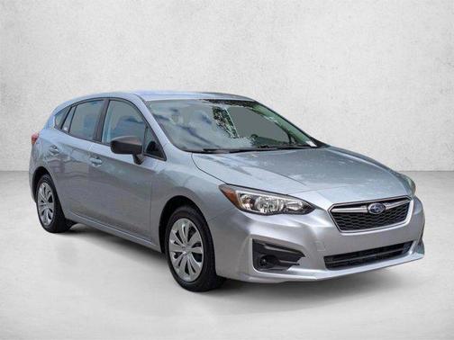 Ice Silver Metallic 2018 Subaru Impreza 2.0i