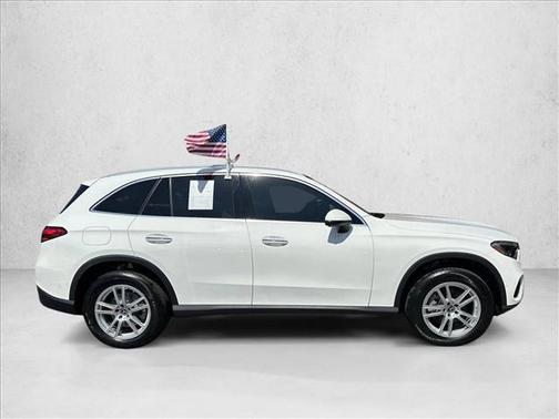 Polar White 2023 Mercedes-Benz GLC 300 4MATIC