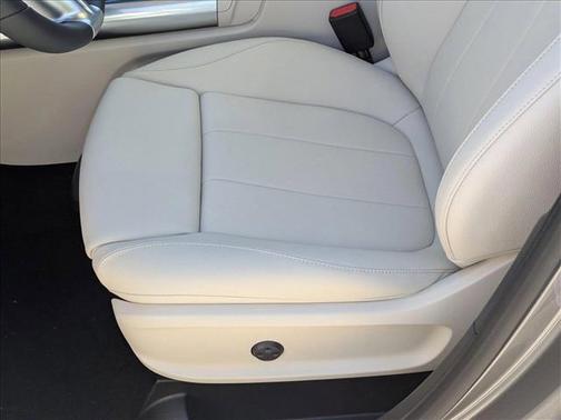 2025 Mercedes-Benz GLA 250 Base