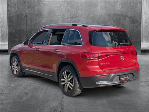2023 Mercedes-Benz EQB 300 4MATIC