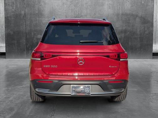 2023 Mercedes-Benz EQB 300 4MATIC