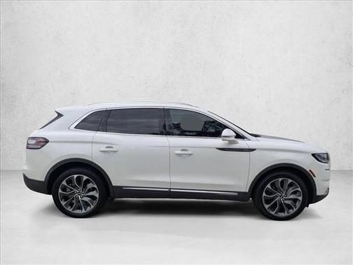 Pristine White Metallic Tri-Coat 2022 Lincoln Nautilus Reserve