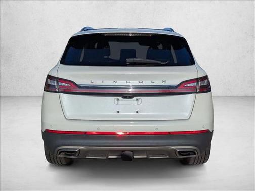 Pristine White Metallic Tri-Coat 2022 Lincoln Nautilus Reserve