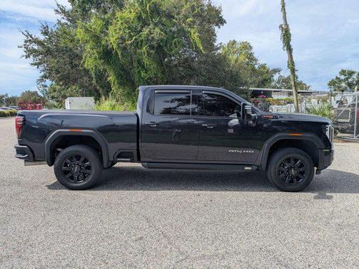 2024 GMC Sierra 2500 AT4