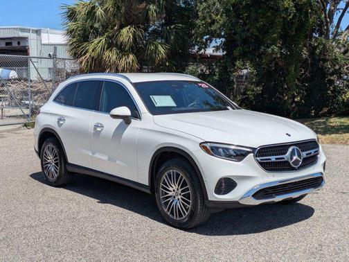 2025 Mercedes-Benz GLC 300 Base