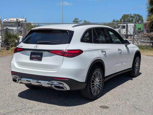2025 Mercedes-Benz GLC 300 Base