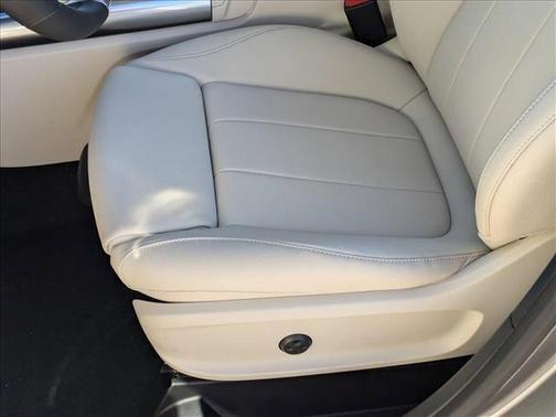 2025 Mercedes-Benz GLA 250 Base