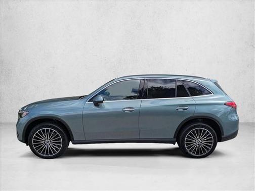 Verde Silver Metallic 2026 Mercedes-Benz GLC 300 Base