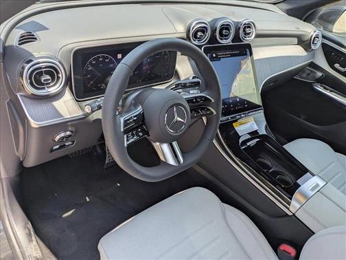 2025 Mercedes-Benz GLC 300 Base