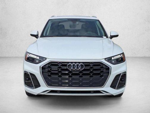 Glacier White Metallic 2023 Audi Q5 45 S line Premium Plus