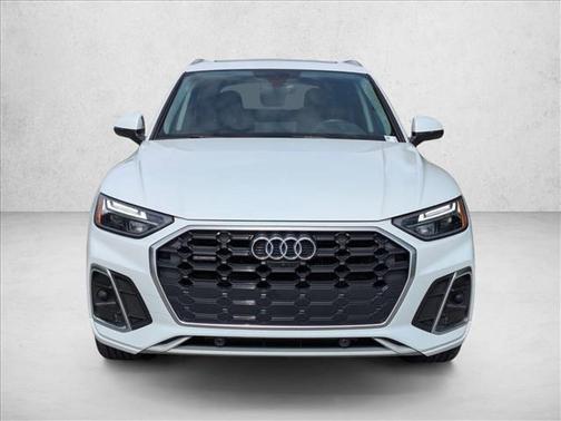 Glacier White Metallic 2023 Audi Q5 45 S line Premium Plus