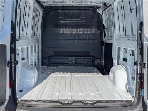 2025 Mercedes-Benz Sprinter 2500 Standard Roof