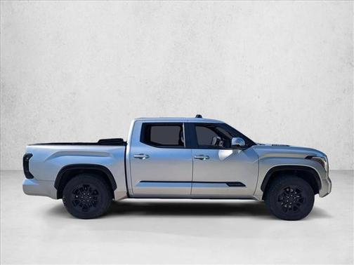 2023 Toyota Tundra Hybrid Platinum