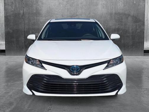 2019 Toyota Camry Hybrid LE