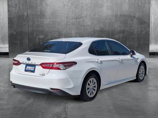 2019 Toyota Camry Hybrid LE