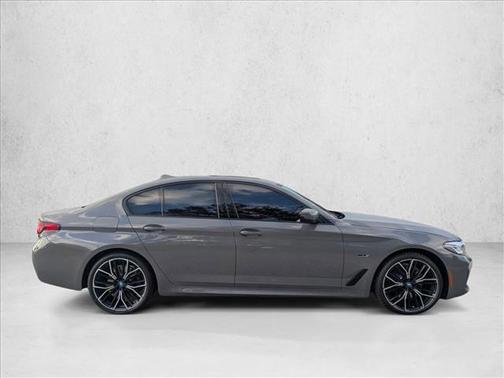 2022 BMW 530e Base