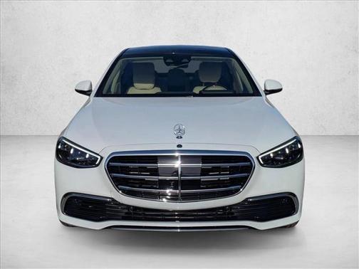 MANUFAKTUR Moonlight White Metallic 2026 Mercedes-Benz S-Class 4MATIC