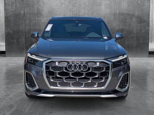 2025 Audi SQ7 4.0T Premium Plus