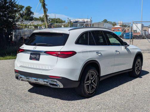 2026 Mercedes-Benz GLC 300 Base