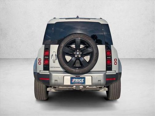 2024 Land Rover Defender 110 P400 S