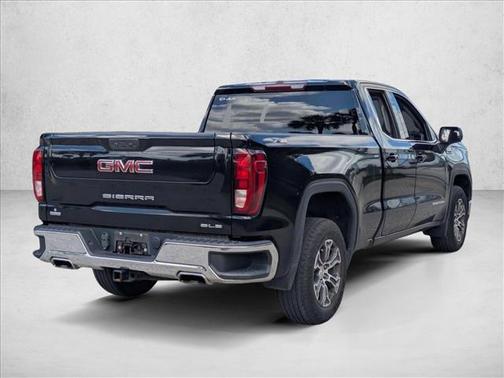 Onyx Black 2022 GMC Sierra 1500 SLE