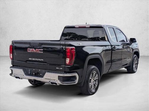 Onyx Black 2022 GMC Sierra 1500 SLE