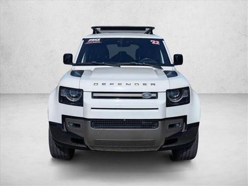 Yulong White Metallic 2022 Land Rover Defender 110 X-Dynamic SE