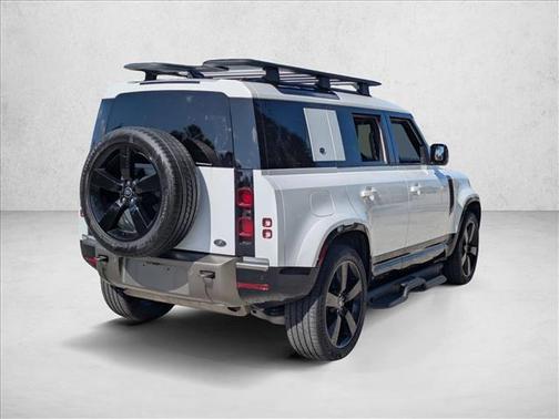 Yulong White Metallic 2022 Land Rover Defender 110 X-Dynamic SE