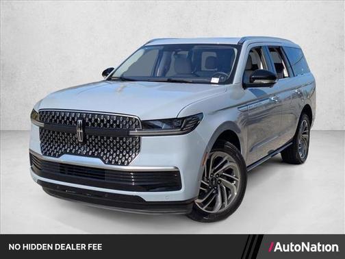 Gray Mist Metallic Tri-Coat 2025 Lincoln Navigator Reserve