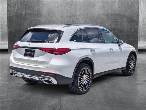 2025 Mercedes-Benz GLC 300 Base