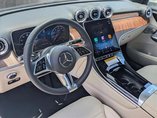2025 Mercedes-Benz GLC 300 Base
