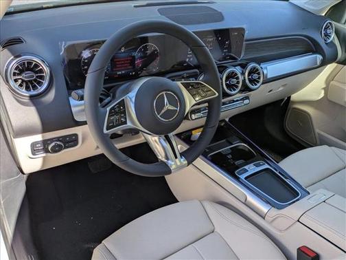 Polar White 2026 Mercedes-Benz GLB 250 Base