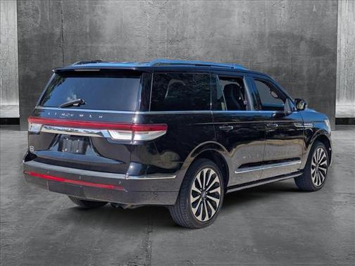 2022 Lincoln Navigator Reserve