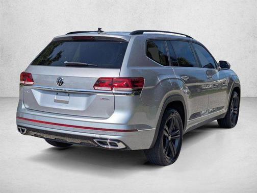 Silver 2021 Volkswagen Atlas 3.6L SE w/Technology