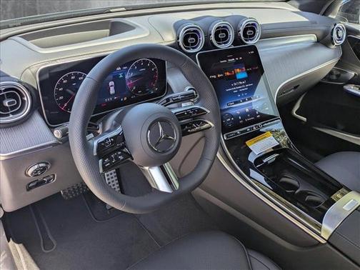 2025 Mercedes-Benz GLC 300 Base