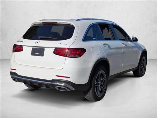 White 2022 Mercedes-Benz GLC 300 4MATIC