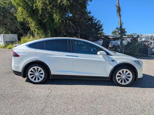 2020 Tesla Model X Long Range Dual Motor All-Wheel Drive