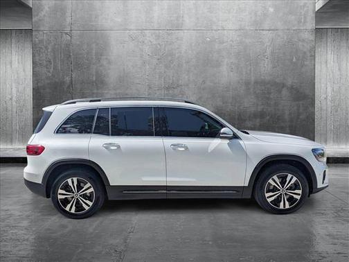 2025 Mercedes-Benz GLB 250 4MATIC
