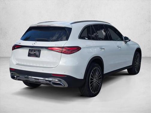 2026 Mercedes-Benz GLC 300 4MATIC