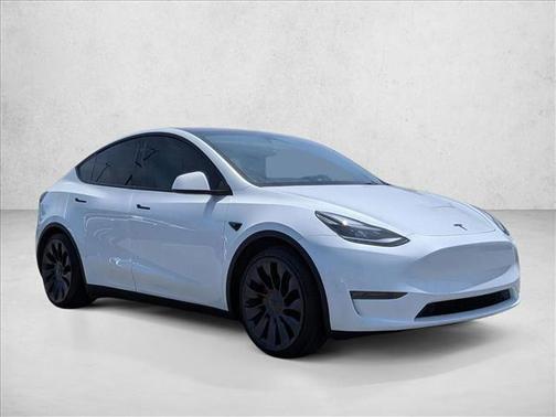 Pearl White Multi-Coat 2024 Tesla Model Y Performance Dual Motor All-Wheel Drive