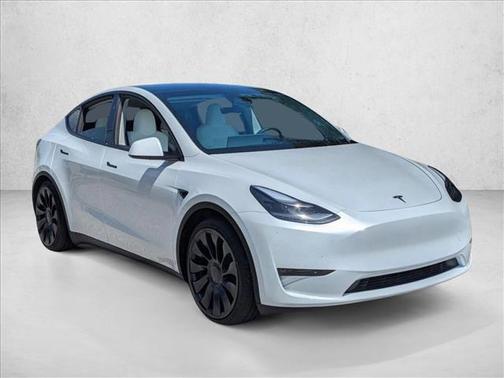 Pearl White Multi-Coat 2024 Tesla Model Y Performance Dual Motor All-Wheel Drive
