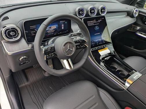 2026 Mercedes-Benz GLC 300 Base