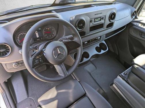 2026 Mercedes-Benz Sprinter 2500 Standard Roof