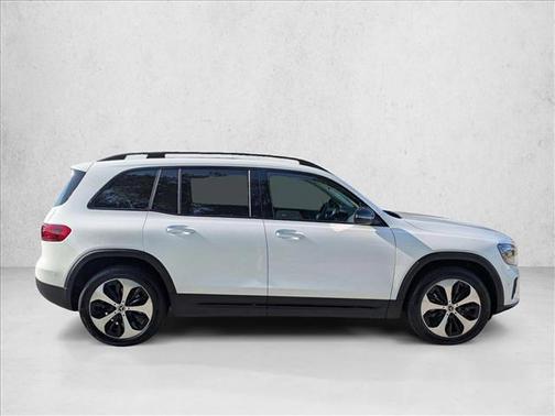 Polar White 2026 Mercedes-Benz GLB 250 Base