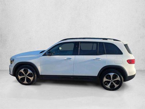 Polar White 2026 Mercedes-Benz GLB 250 Base