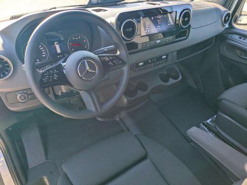 2026 Mercedes-Benz Sprinter 2500 High Roof