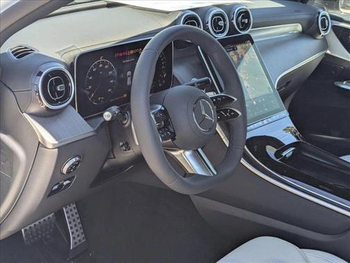 2025 Mercedes-Benz GLC 350e Base