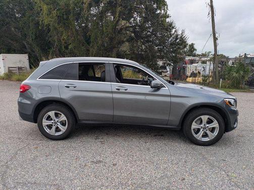 2017 Mercedes-Benz GLC 300 4MATIC