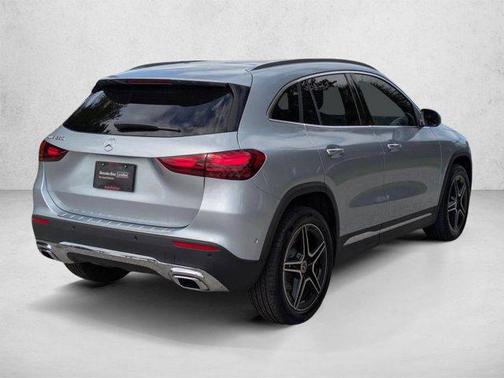 Cirrus Silver Metallic 2026 Mercedes-Benz GLA 250 4MATIC