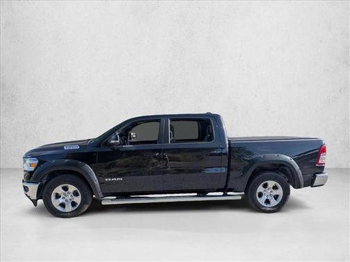 Diamond Black Crystal Pearlcoat 2022 RAM 1500 Big Horn/Lone Star